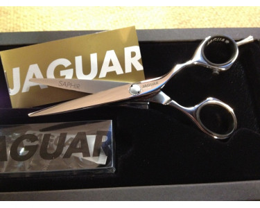 Jaguar "SAPHIR" 5" Champion Class Gold Line scissor.